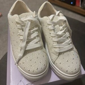Wedding shoes - Madden Girl Pearl Sneakers